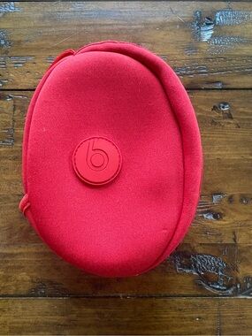 Beats by Dre Red Zip Headphone Pouch